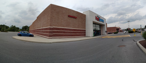 Pet Supply Store «PetSmart», reviews and photos, 4210 N 5th Street Hwy, Temple, PA 19560, USA