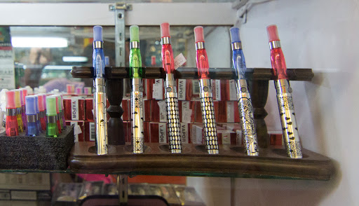 Tobacco Shop «Sunrise Smoke Shop», reviews and photos, 903 Sunrise Ln, Fort Lauderdale, FL 33304, USA