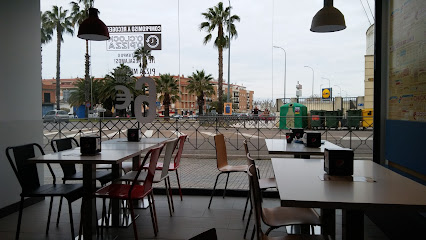 Domino,s Pizza - esquina, Calle Vapor, C. Canalejas, 48, 06400 Don Benito, Badajoz, Spain