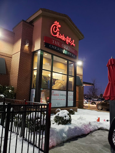 Fast Food Restaurant «Chick-fil-A», reviews and photos, 1918 Wentzville Pkwy, Wentzville, MO 63385, USA