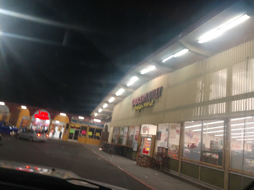 Grocery Store «Grocery Outlet Bargain Market», reviews and photos, 2079 23rd St, San Pablo, CA 94806, USA
