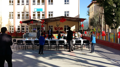 Kadıköy İlköğretim Okulu