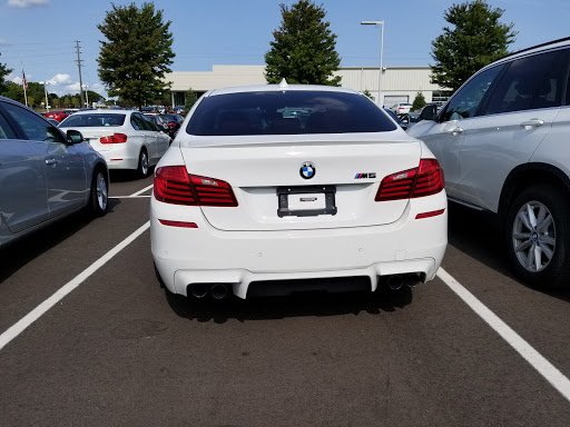 BMW Dealer «Erhard BMW Bloomfield Hills», reviews and photos, 4065 W Maple Rd, Bloomfield Hills, MI 48301, USA