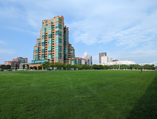 Park «Louisville Waterfront Park (Great Lawn, Harbor Lawn, Festival Plaza)», reviews and photos, 231 Witherspoon St, Louisville, KY 40202, USA