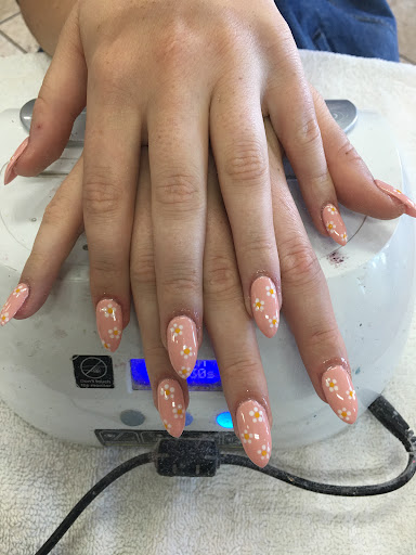 Nail Salon «Bella Nails & Spa», reviews and photos, 904 N Scottsdale Rd # 105, Tempe, AZ 85281, USA