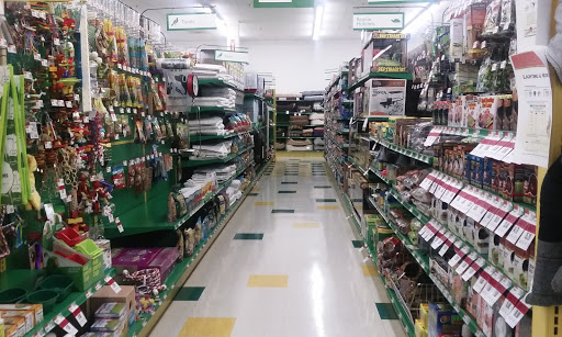 Pet Supply Store «Pet Supplies Plus», reviews and photos, 4824 Broadway St, Quincy, IL 62305, USA