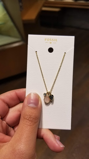 Watch Store «Fossil Store», reviews and photos, 1151 Galleria Blvd #259B, Roseville, CA 95678, USA