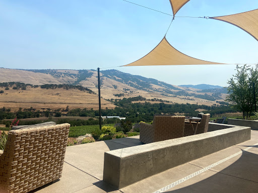 Winery «Irvine Vineyards», reviews and photos, 1614 Emigrant Creek Rd, Ashland, OR 97520, USA