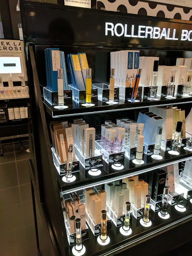 Cosmetics Store «SEPHORA», reviews and photos, 4766 Admiralty Way C1-3, Marina Del Ray, CA 90202, USA