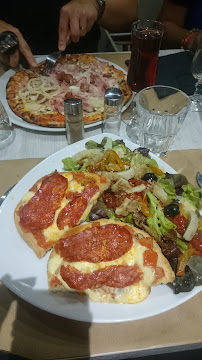 Pizza du Restaurant italien Pinocchio à Le Cendre - n°8