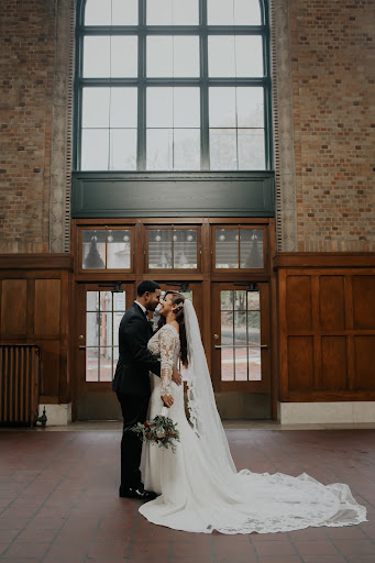 Bridal Shop «Lady Gray Dress Shop», reviews and photos, 274 Main St, Beacon, NY 12508, USA