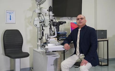 Nishant Taneja, Indian Eye Institute and Laser Center - Klinika më e mirë e syrit image