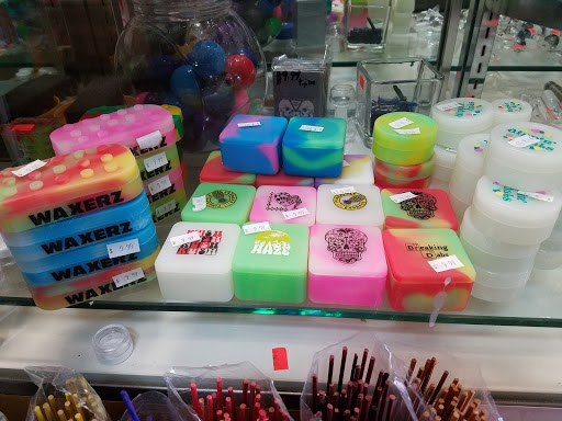 Gift Shop «Stay fly smoke shop», reviews and photos, 2645 El Camino Ave, Sacramento, CA 95821, USA