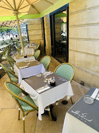 Atmosphère du Restaurant Le Grand Café à Bordeaux - n°7