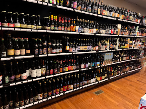 Beer Store «Harvest Wine & Spirits», reviews and photos, 842 Farmington Ave, West Hartford, CT 06119, USA