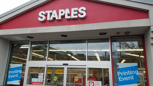Staples, 1297 E Putnam Ave, Riverside, CT 06878, USA, 