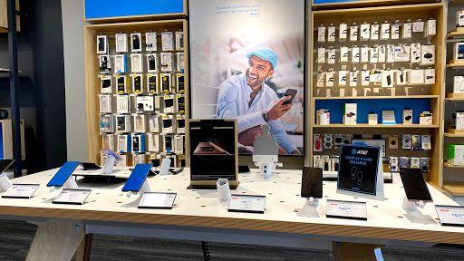 Cell Phone Store «AT&T», reviews and photos, 275 E Altamonte Dr #1010, Altamonte Springs, FL 32701, USA
