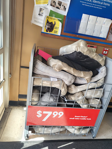 Pet Supply Store «PetSmart», reviews and photos, 1160 Stafford Market Pl, Stafford, VA 22556, USA