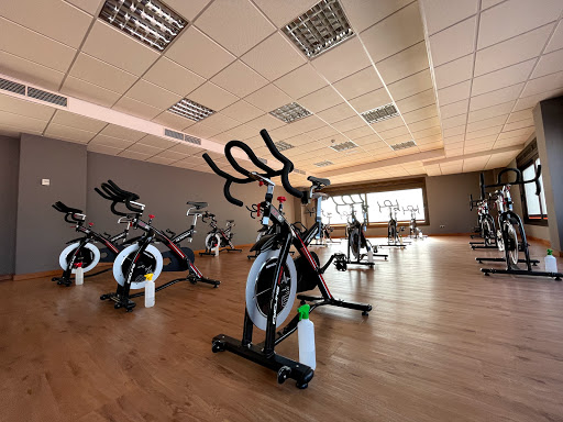 Edufy | Ciudad Deportiva Sabinillas - Gimnasio, Pádel, Piscina y Clases Dirigidas en San Luis de Sabinillas, Málaga