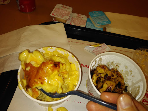 Fast Food Restaurant «Chick-fil-A», reviews and photos, 2801 E Market St, York, PA 17402, USA