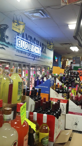 Liquor Store «Captain Kidds Liquors», reviews and photos, 5823 Deale Churchton Rd, Deale, MD 20751, USA