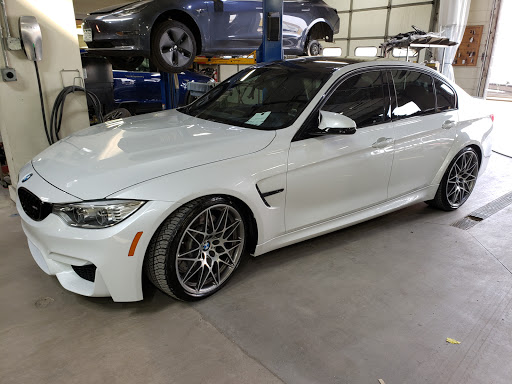 Auto Body Shop «Stuttgart Auto Body Ltd», reviews and photos, 1864 W Dartmouth Ave, Englewood, CO 80110, USA