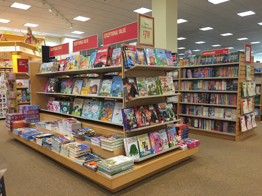 Book Store «Barnes & Noble», reviews and photos, 631 E Boughton Rd, Bolingbrook, IL 60440, USA