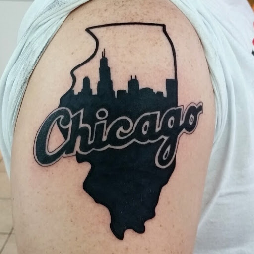 Tattoo Shop «Royal Flesh Tattoo and Piercing», reviews and photos, 4005 N Broadway St, Chicago, IL 60613, USA