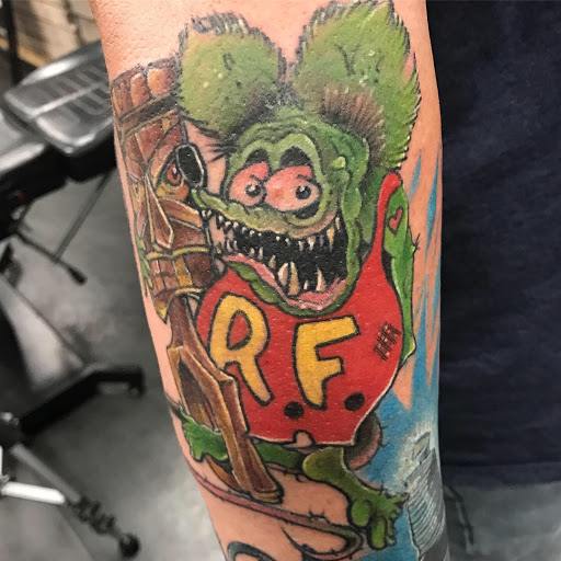 Tattoo Shop «Fox Tattoo Parlor & Gallery», reviews and photos, 3045-B SE 3rd Ave, Ocala, FL 34471, USA