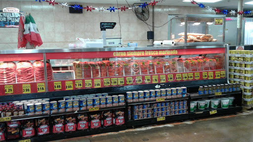 Mexican Grocery Store «El Rancho Supermarket», reviews and photos, 1212 N Beach St, Fort Worth, TX 76111, USA