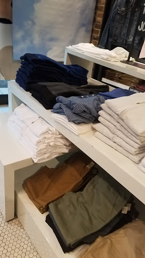 Clothing Store «Aéropostale», reviews and photos, 1500 Polaris Pkwy, Columbus, OH 43240, USA