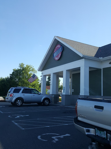 NH Liquor & Wine Outlet, 68 Elm St, Manchester, NH 03103, USA, 