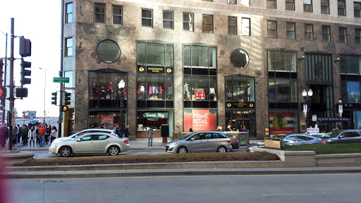 Blackhawks Store, 333 N Michigan Ave, Chicago, IL 60601, USA, 