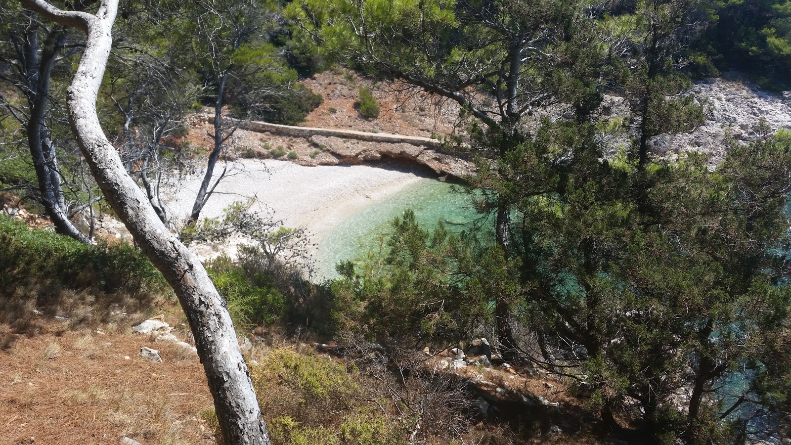 Photo de Piscena beach situé dans une zone naturelle