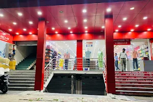 V-Bazaar Mall image