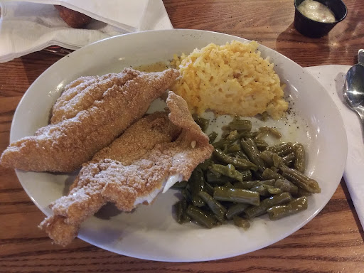 American Restaurant «Cracker Barrel Old Country Store», reviews and photos, 475 Rivers Edge Dr, Milford, OH 45150, USA