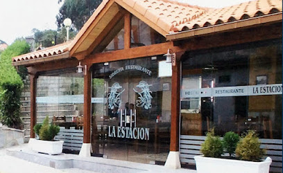Restaurante La Estación - Av. del Ferrocarril, 46, 33430 Candás, Asturias, Spain