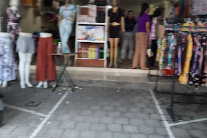 Dewa Ayu Shop Klungkung image
