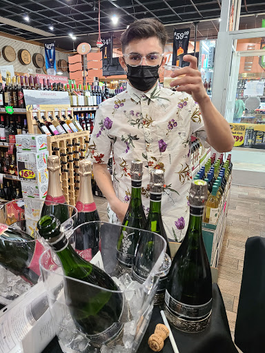 Liquor Store «Town Center Wine And Spirit Liquor Store», reviews and photos, 6401 America Blvd #110, Hyattsville, MD 20782, USA