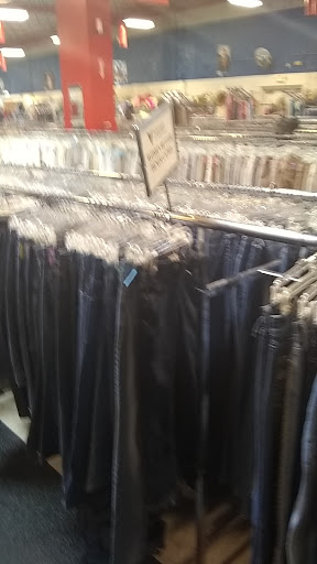 Thrift Store «Volunteers of America Thrift Store– Macsway Avenue», reviews and photos, 4280 Macsway Ave, Columbus, OH 43232, USA