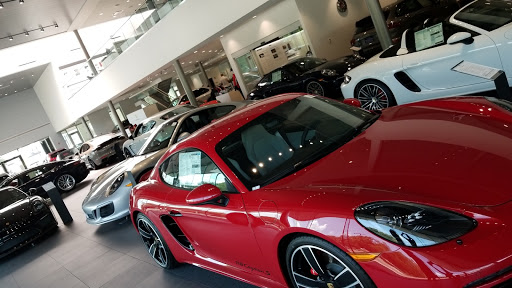 Porsche Dealer «Porsche Exchange», reviews and photos, 2300 Skokie Valley Rd, Highland Park, IL 60035, USA
