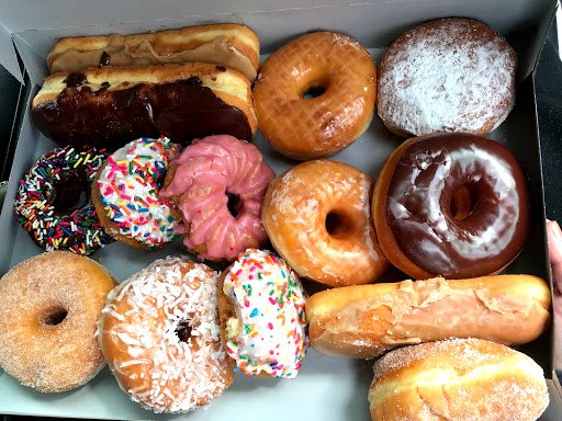 Donut Shop «Yum Yum Donuts», reviews and photos, 6804 De Soto Ave, Canoga Park, CA 91303, USA