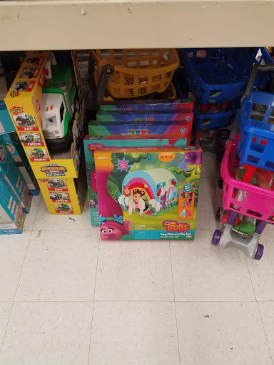 Discount Store «Big Lots», reviews and photos, 1751 Homer M Adams Pkwy, Alton, IL 62002, USA