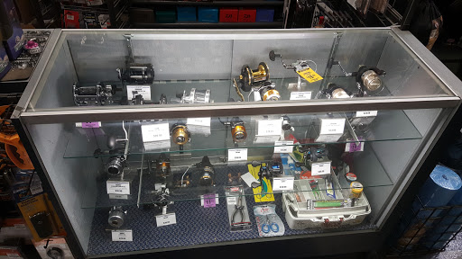 Sporting Goods Store «Big 5 Sporting Goods - Lake Elsinore», reviews and photos, 18298 Collier Ave, Lake Elsinore, CA 92530, USA