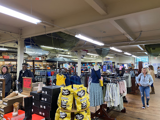 General Store «Mast General Store Asheville», reviews and photos, 15 Biltmore Ave, Asheville, NC 28801, USA