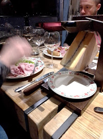 Raclette du Restaurant français Le Chalet savoyard de L'Esplanade à Bourgoin-Jallieu - n°17