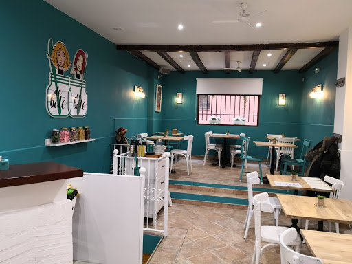 Información y opiniones sobre De bote en bote de Segovia