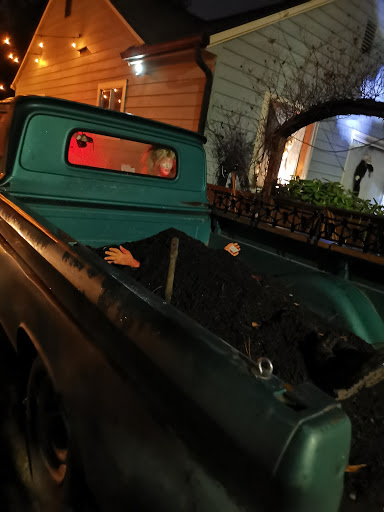 Tourist Attraction «Davis Graveyard», reviews and photos, 8703 SE 43rd Ave, Milwaukie, OR 97222, USA