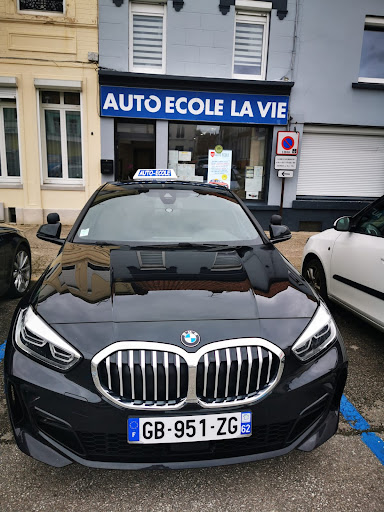 Auto-École La Vie Center Automotive Training à Guînes, Pas-de-Calais