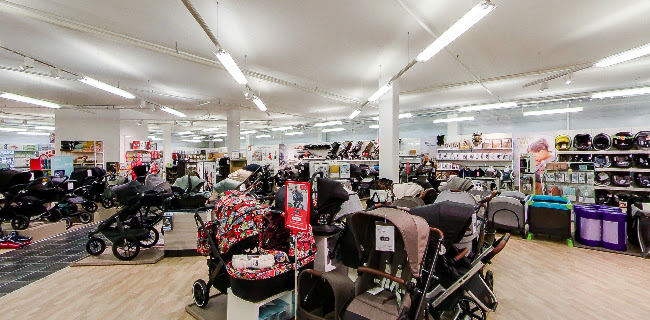 BabyOne Lyssach - Die großen Babyfachmärkte - Kinderbekleidungsgeschäft